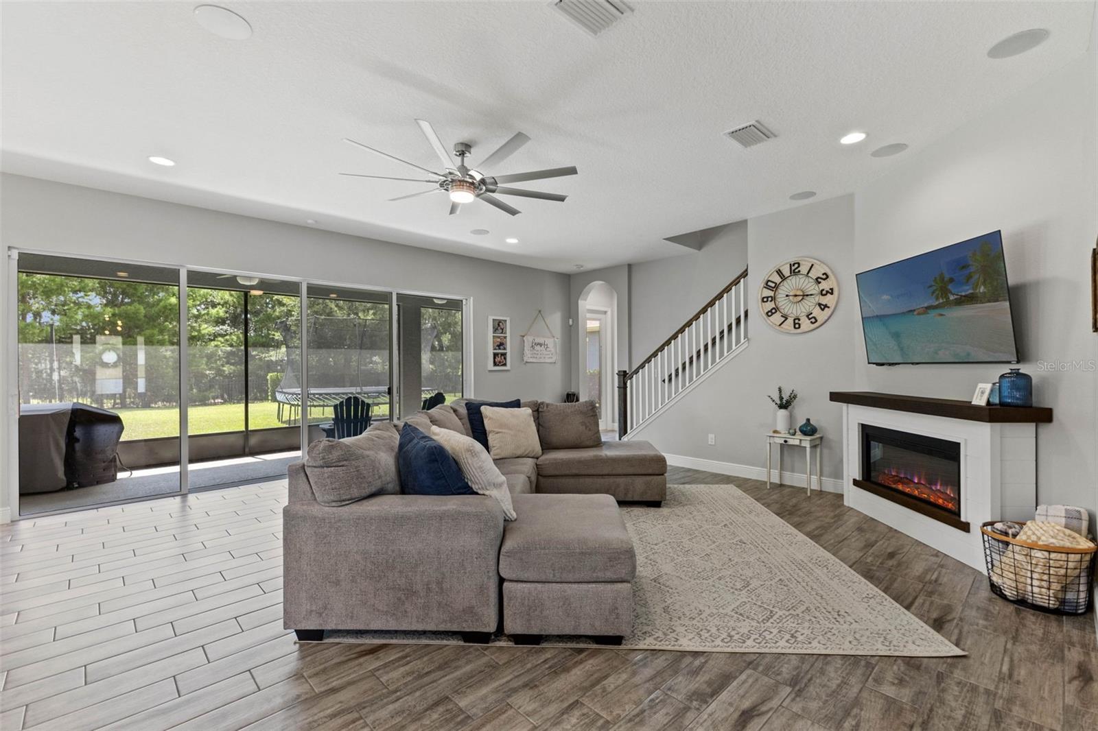 FISHHAWK RANCH WEST - Residential