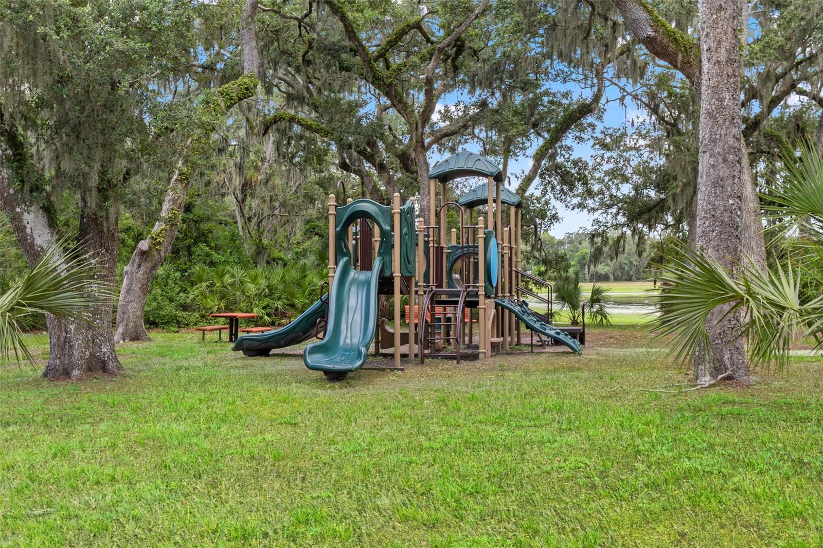 FISHHAWK RANCH WEST - Residential