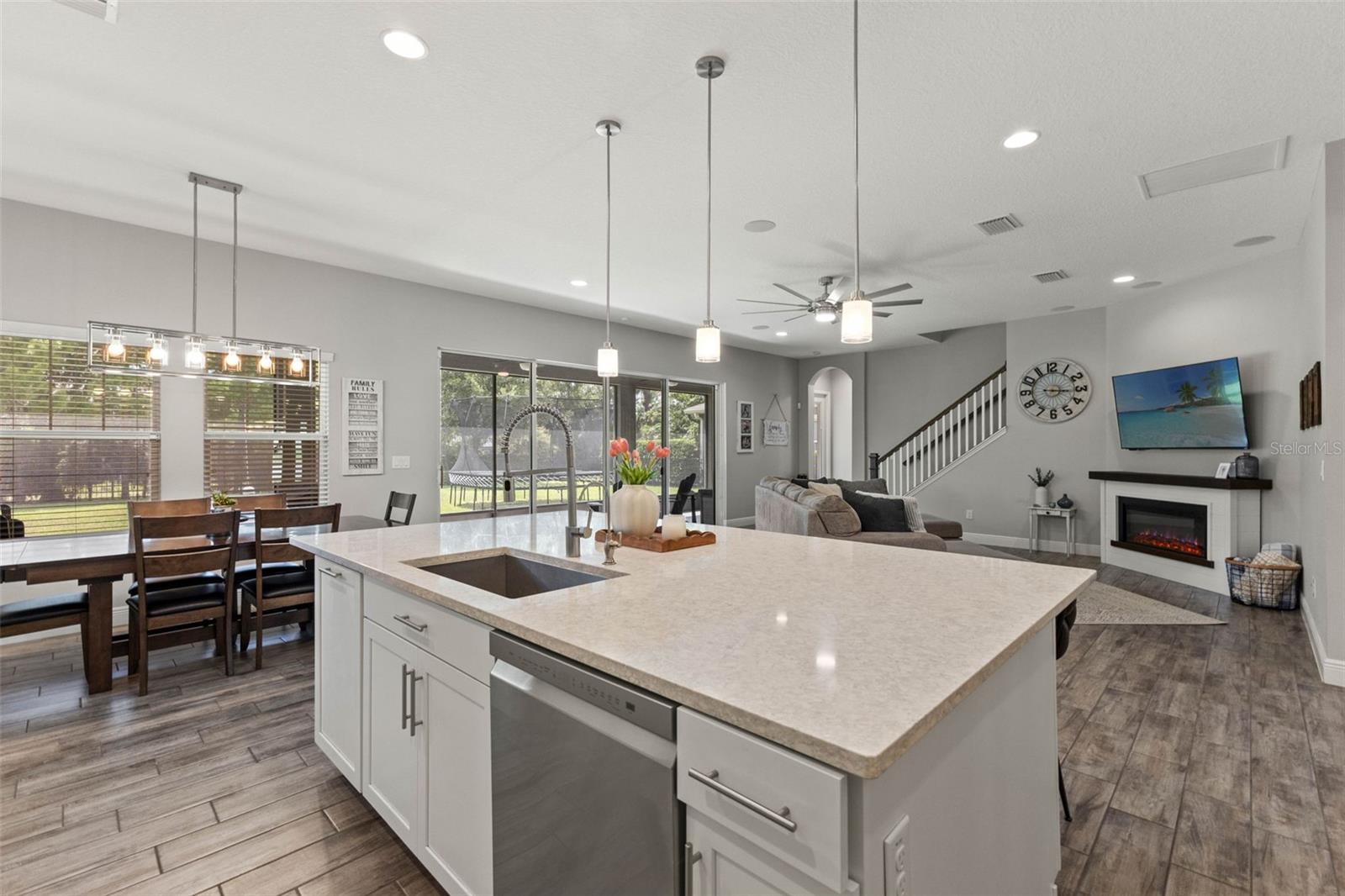 FISHHAWK RANCH WEST - Residential