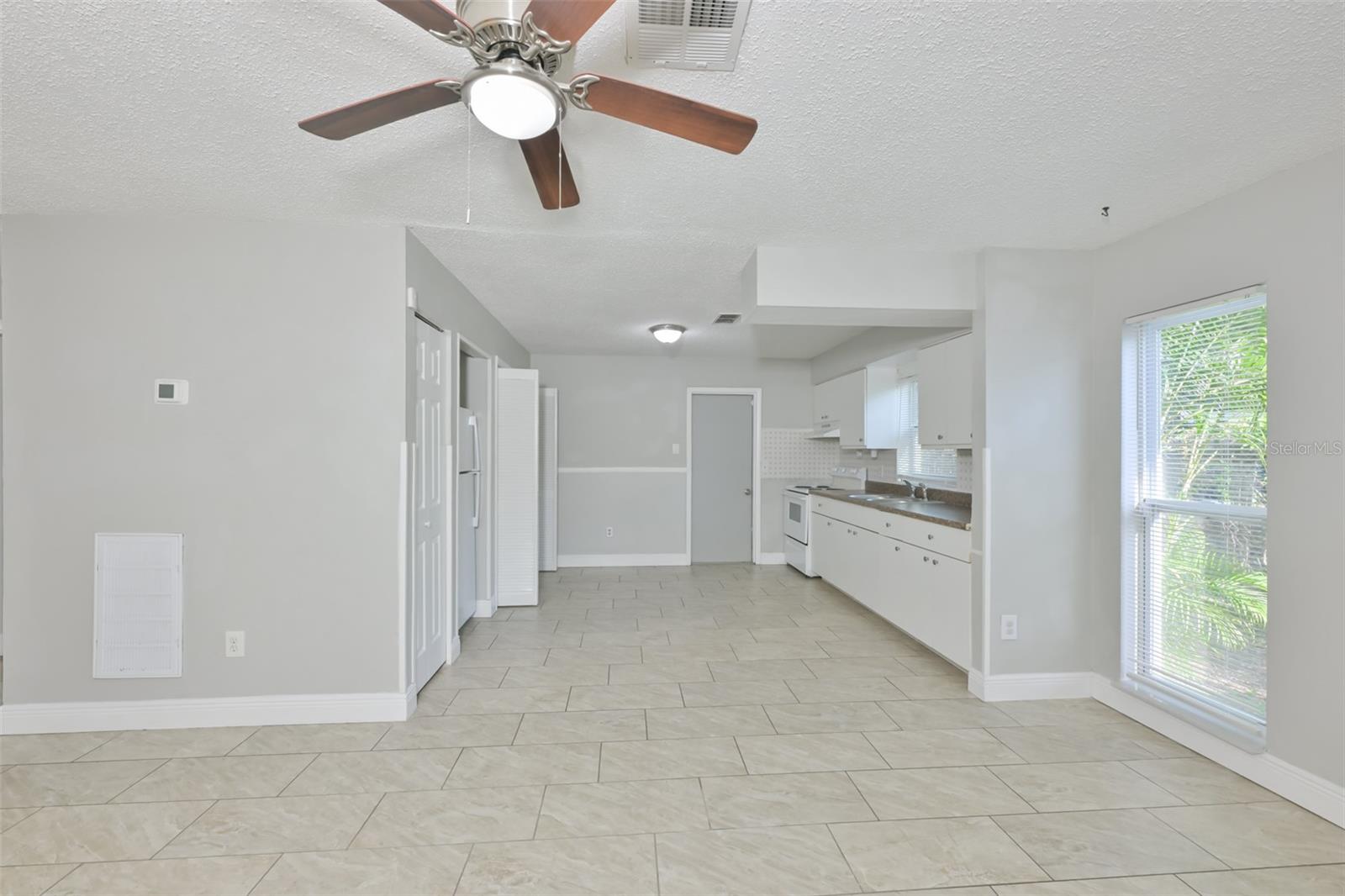 HIGH POINT - Residential Lease