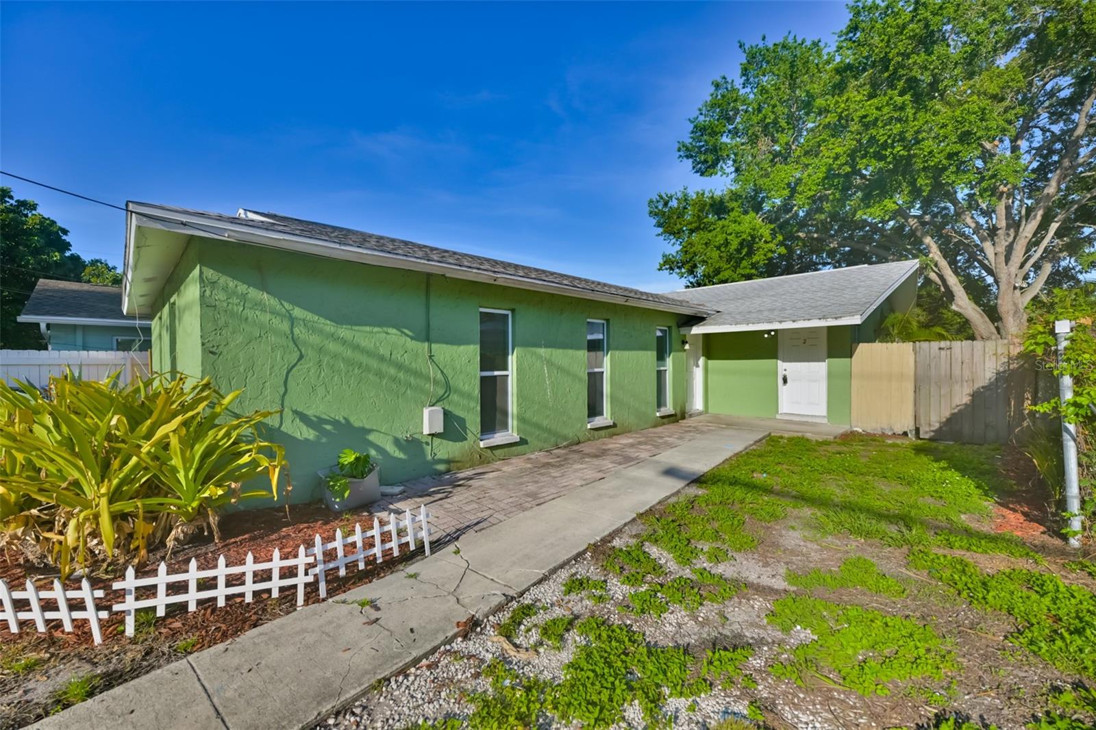 HIGH POINT - Residential Lease