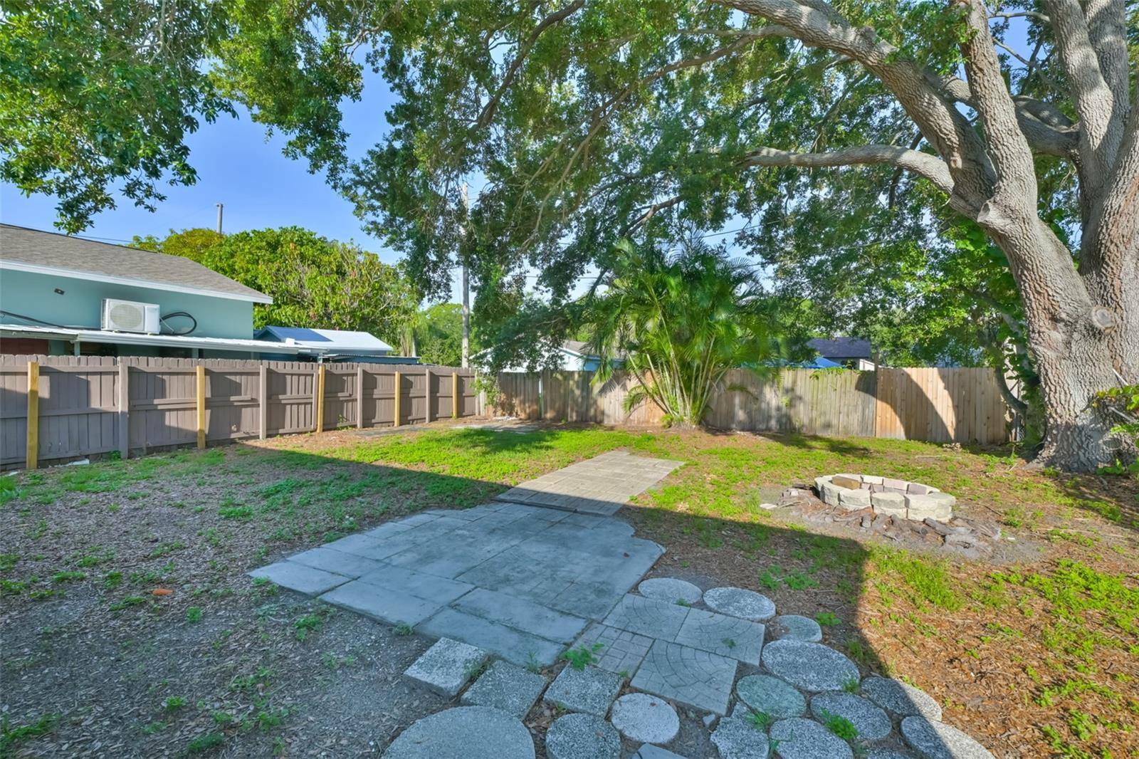 HIGH POINT - Residential Lease