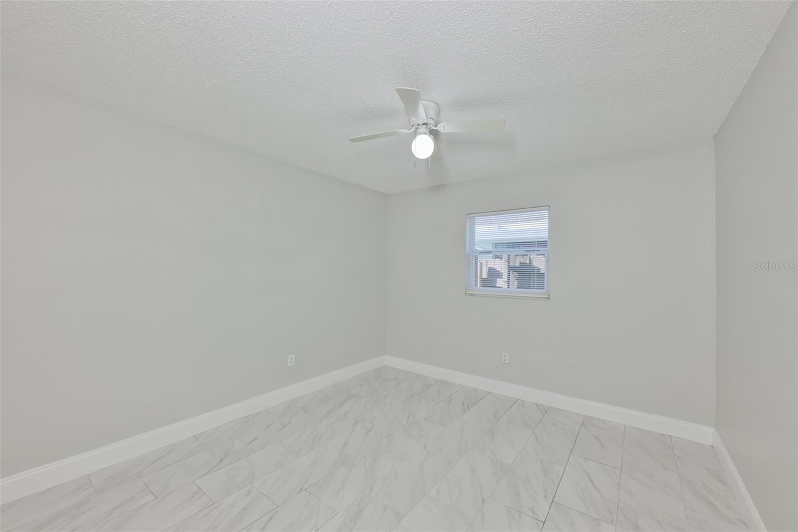 HIGH POINT - Residential Lease