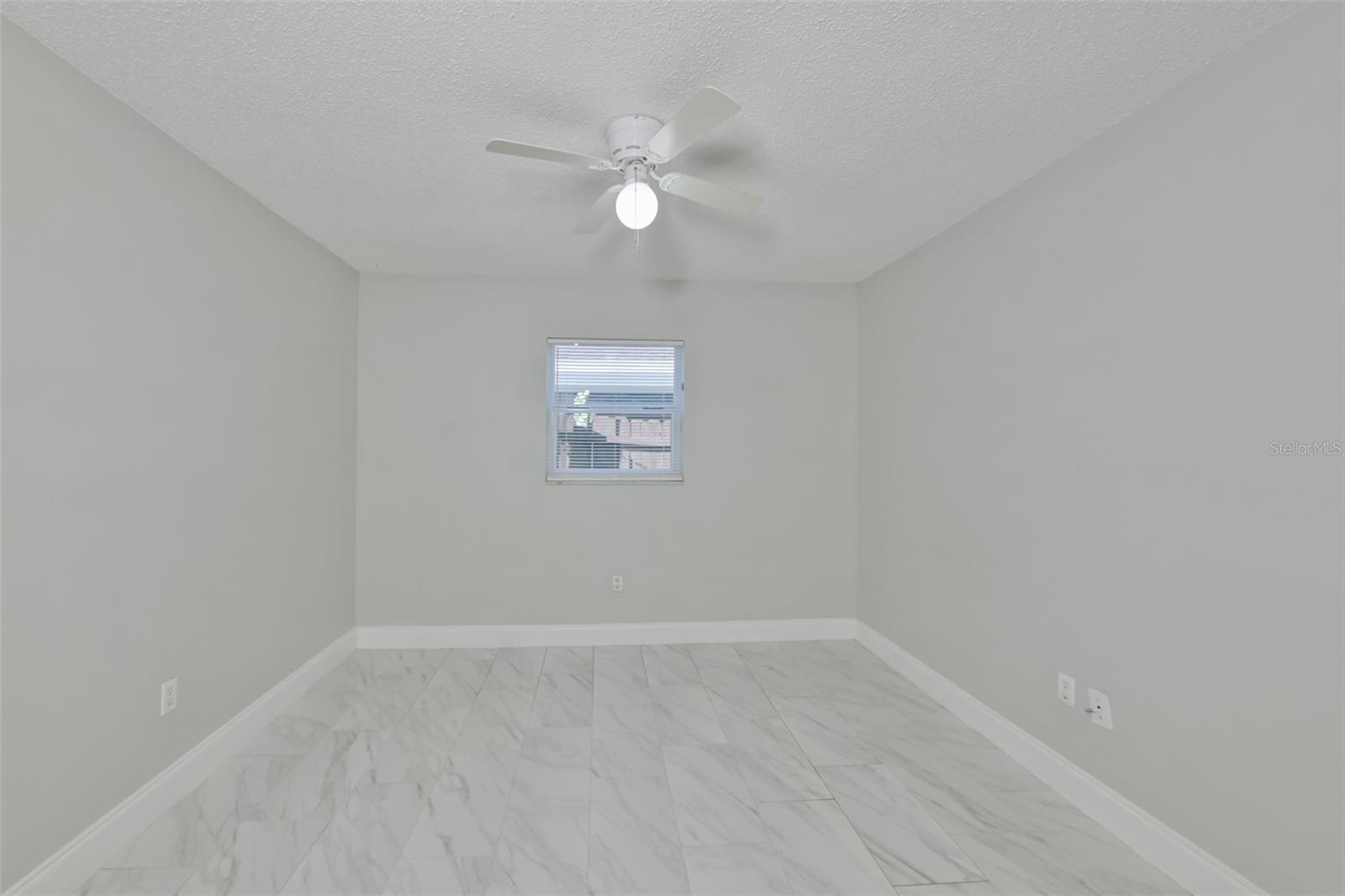 HIGH POINT - Residential Lease