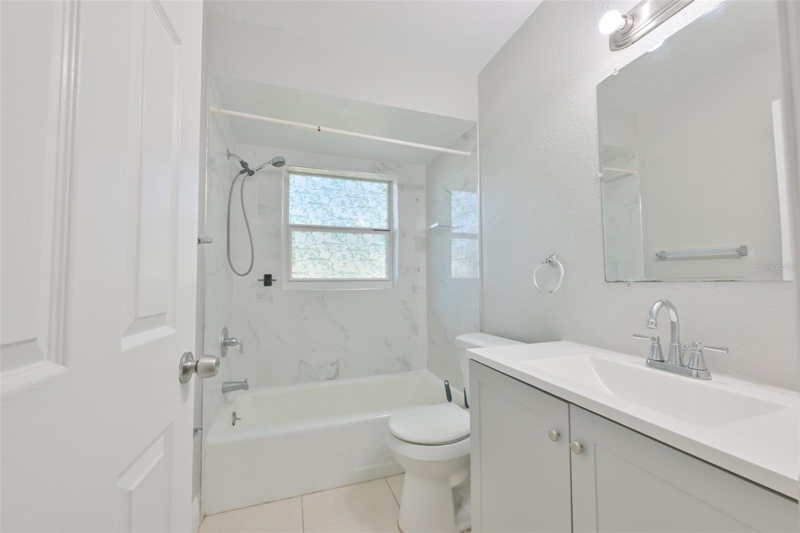HIGH POINT - Residential Lease