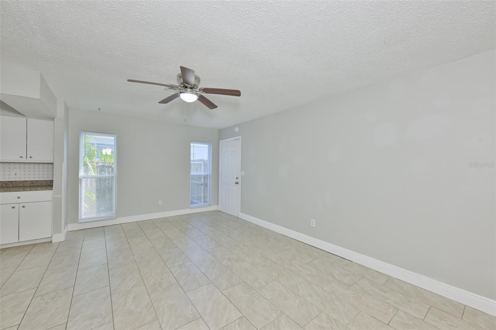 HIGH POINT - Residential Lease