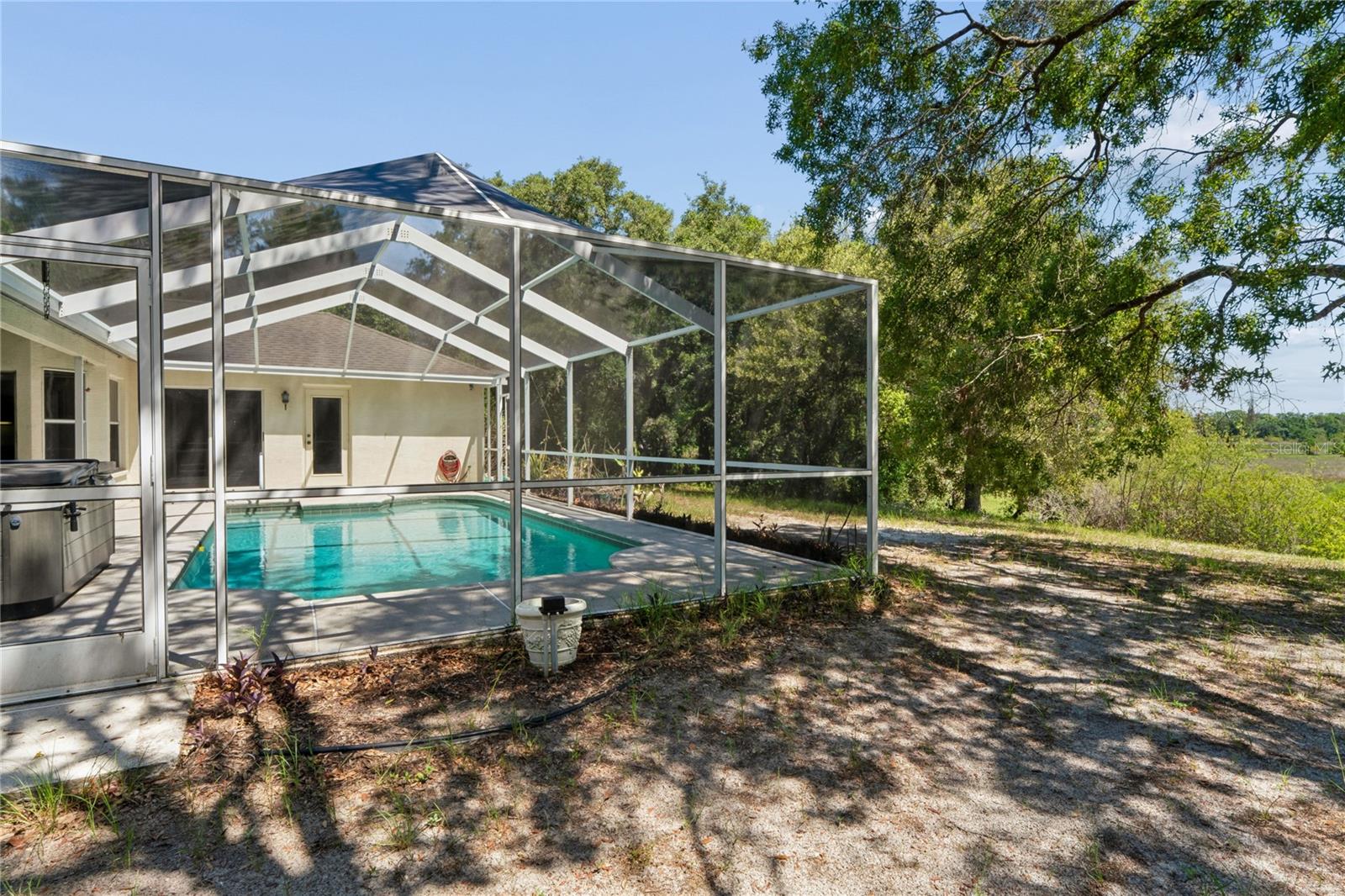 SPRING HILL - Residential