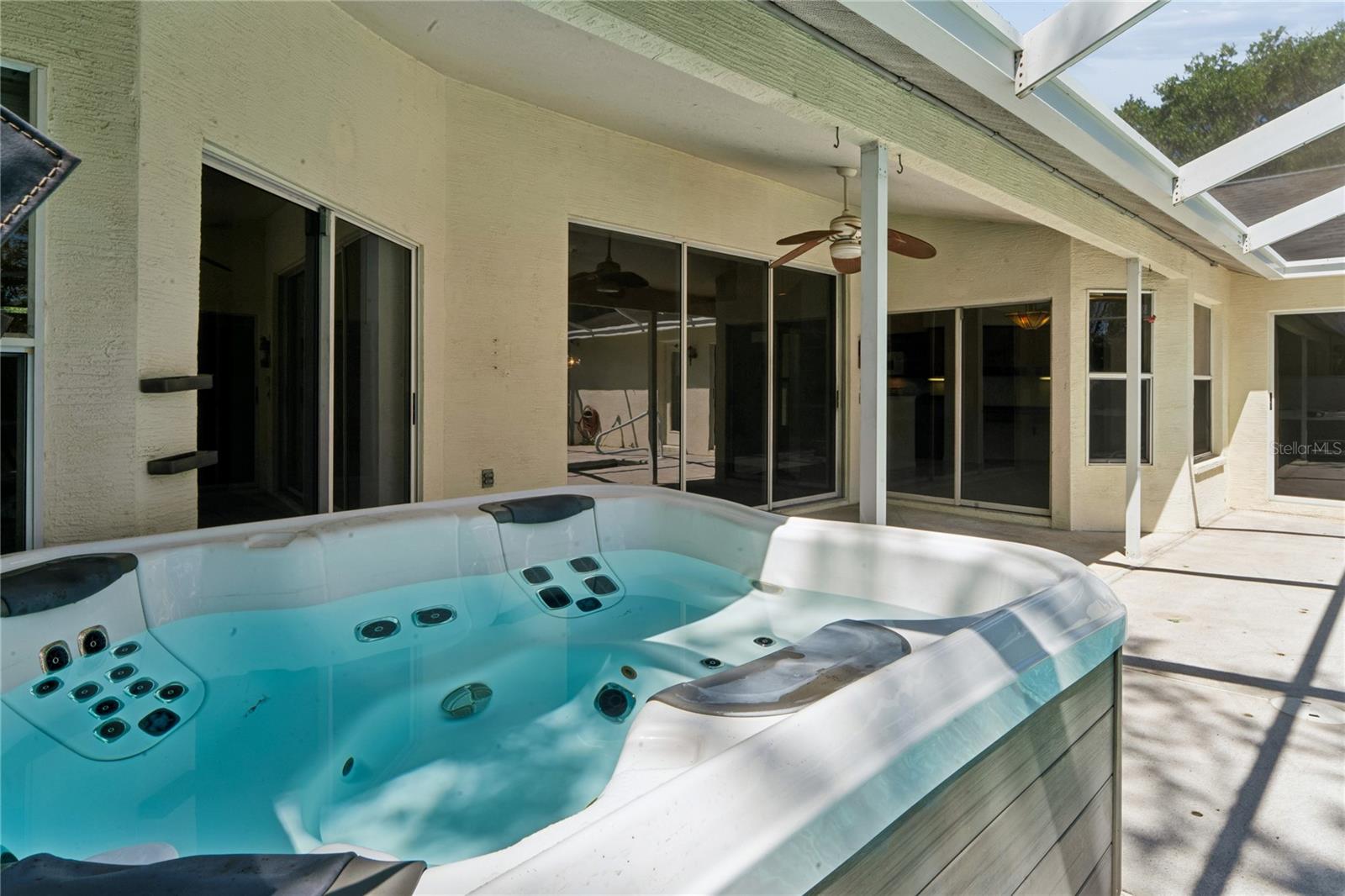 SPRING HILL - Residential