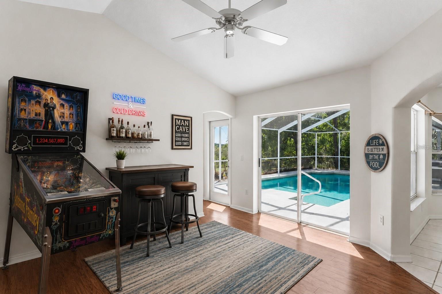 SPRING HILL - Residential