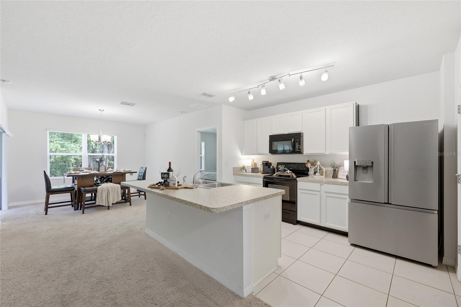 TRAFALGAR VILLAGE PH 3 - Residential