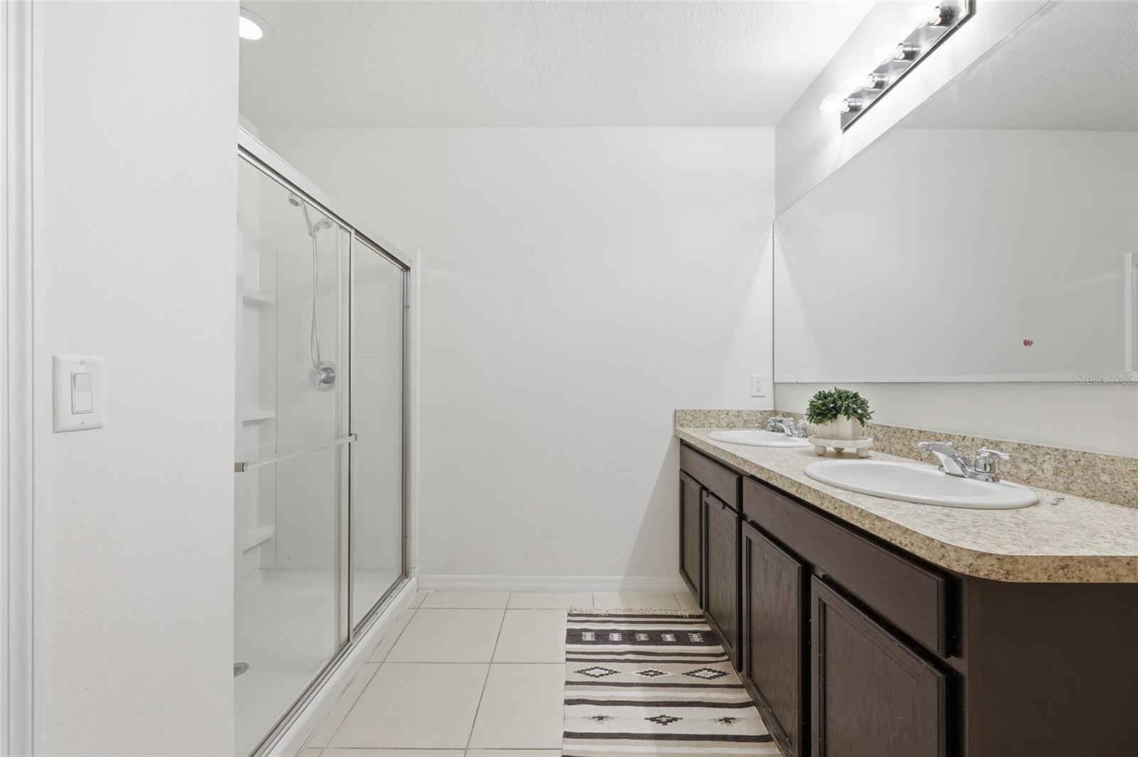 TRAFALGAR VILLAGE PH 3 - Residential