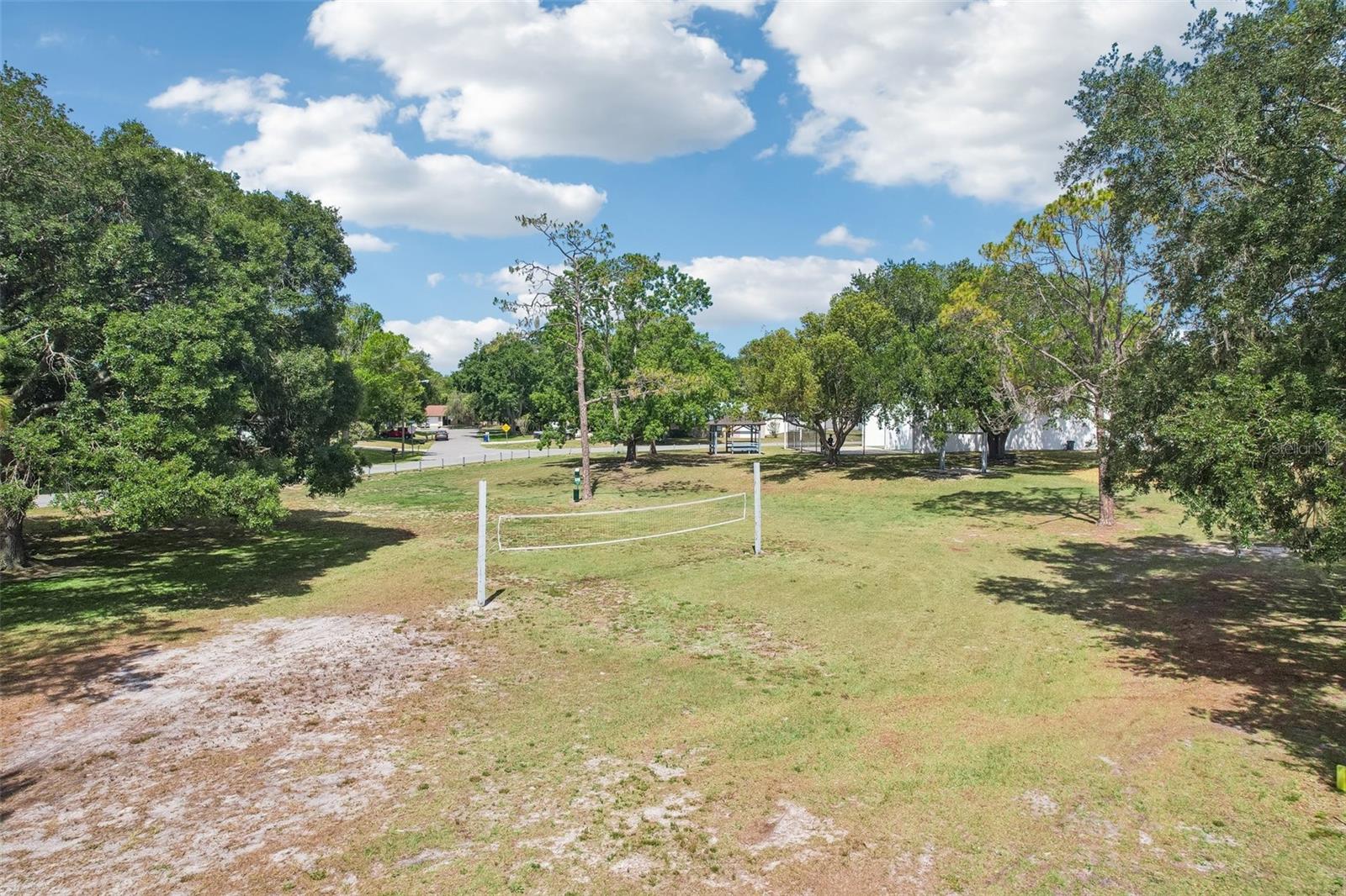 LAKE PADGETT ESTATES EAST - Residential