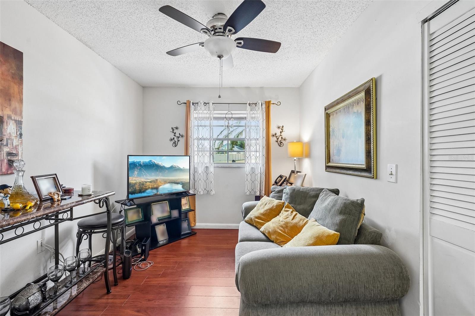 LAKE PADGETT ESTATES EAST - Residential