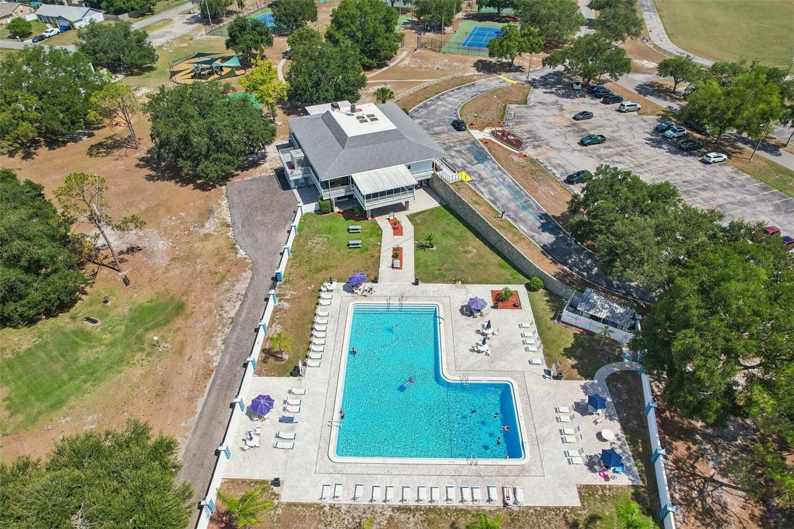 LAKE PADGETT ESTATES EAST - Residential