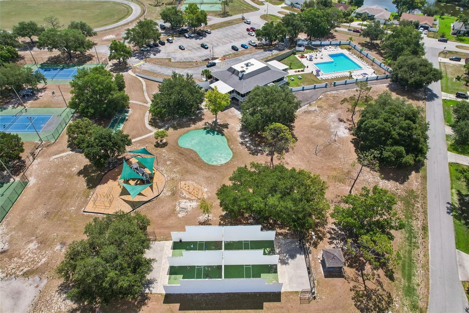 LAKE PADGETT ESTATES EAST - Residential