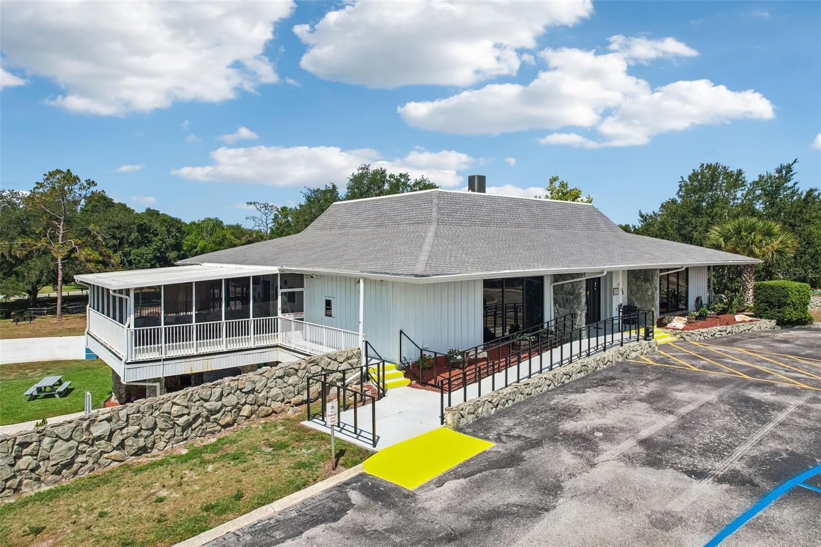 LAKE PADGETT ESTATES EAST - Residential