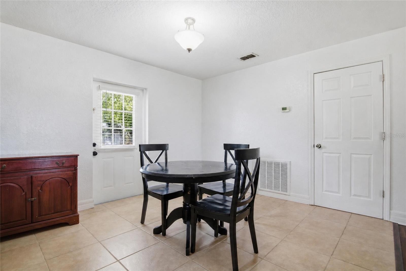 JUMPERS POINT - Residential