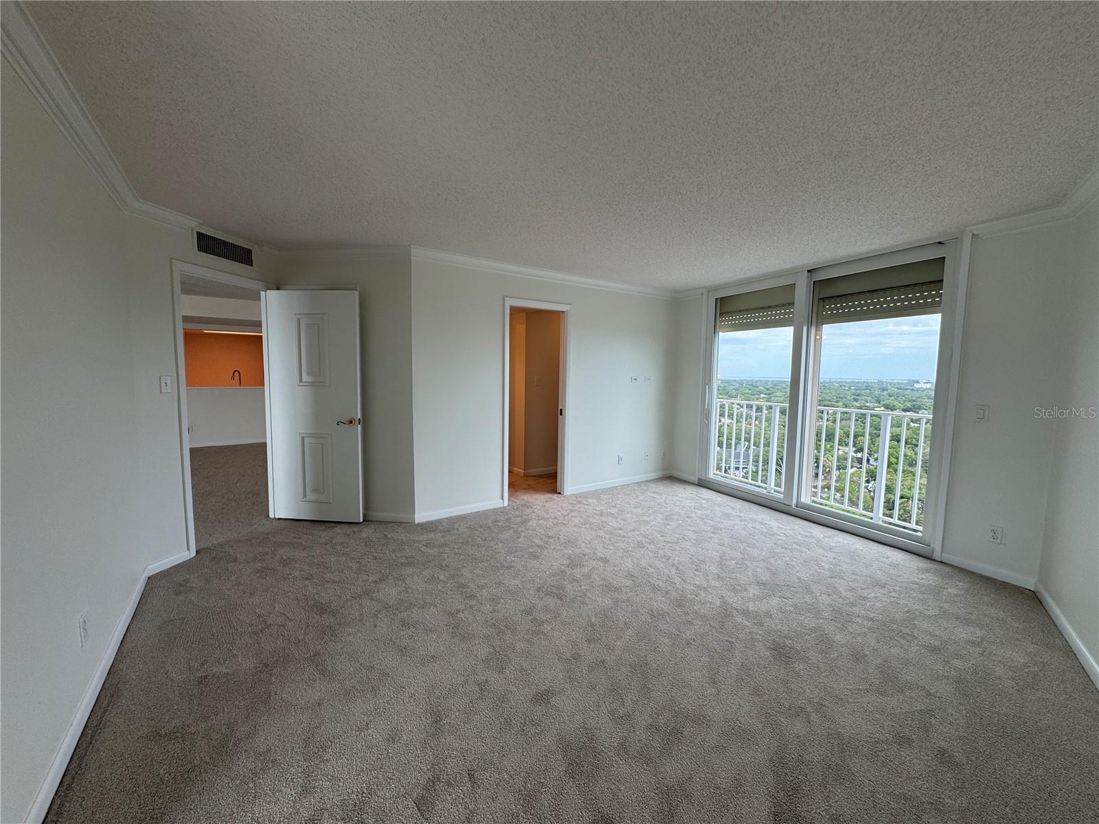 BAYSHORE DIPLOMAT A CONDOMINIUM - Residential Lease