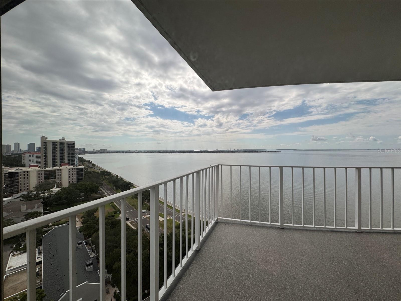 BAYSHORE DIPLOMAT A CONDOMINIUM - Residential Lease