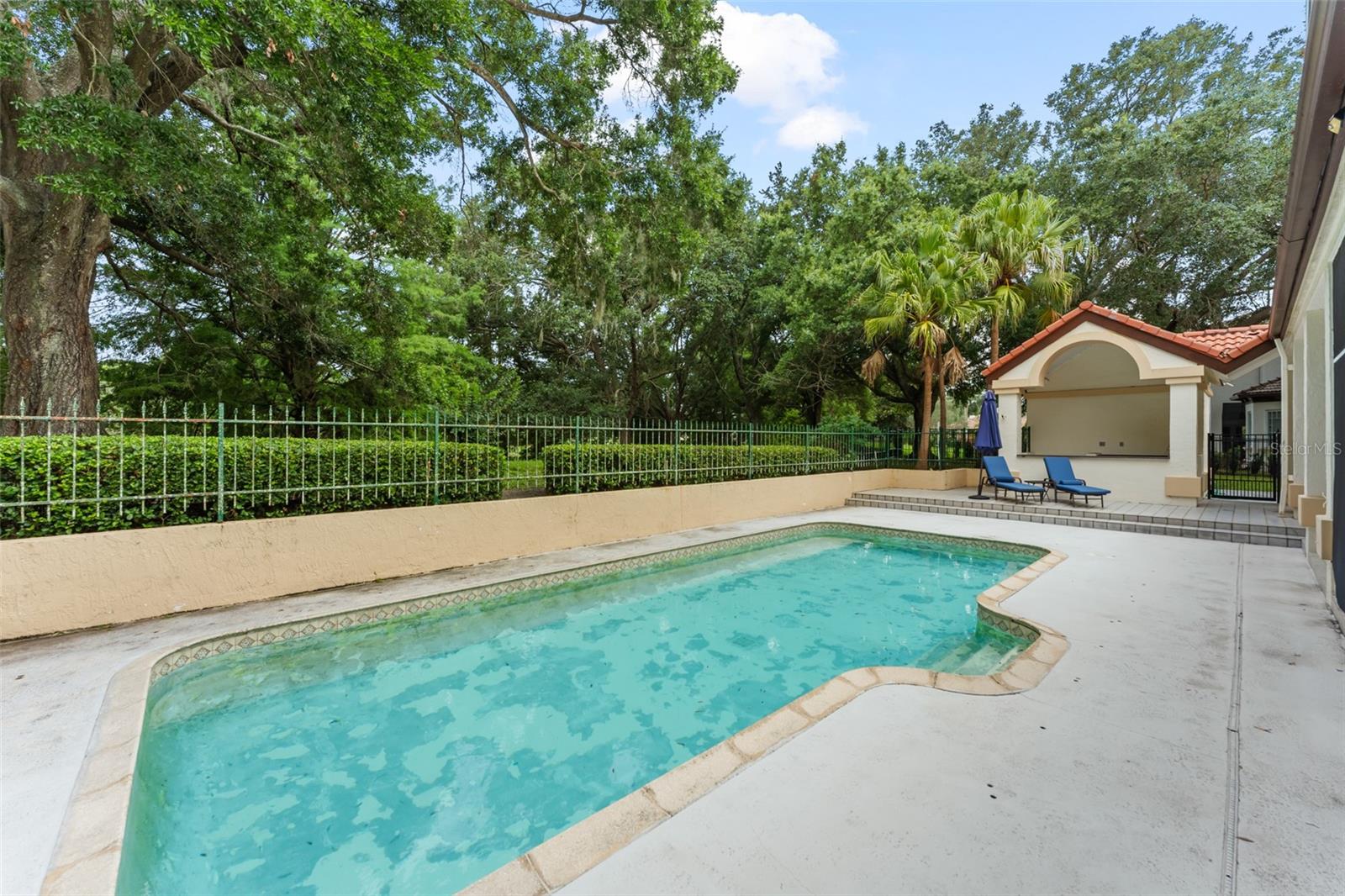 ISLEWORTH - Residential