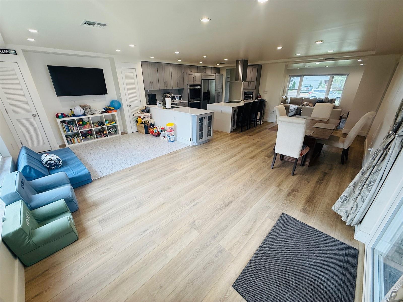 WINTER WOODS UNIT 04 - Residential