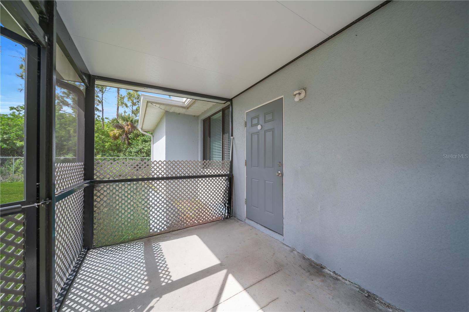 LEHIGH ACRES SEC 01 44 27 UNITS 01 06 & 10 12 - Residential
