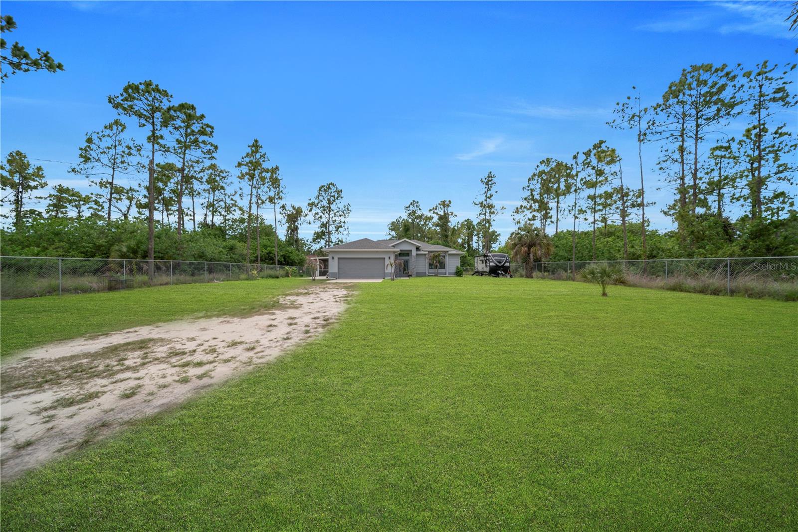 LEHIGH ACRES SEC 01 44 27 UNITS 01 06 & 10 12 - Residential