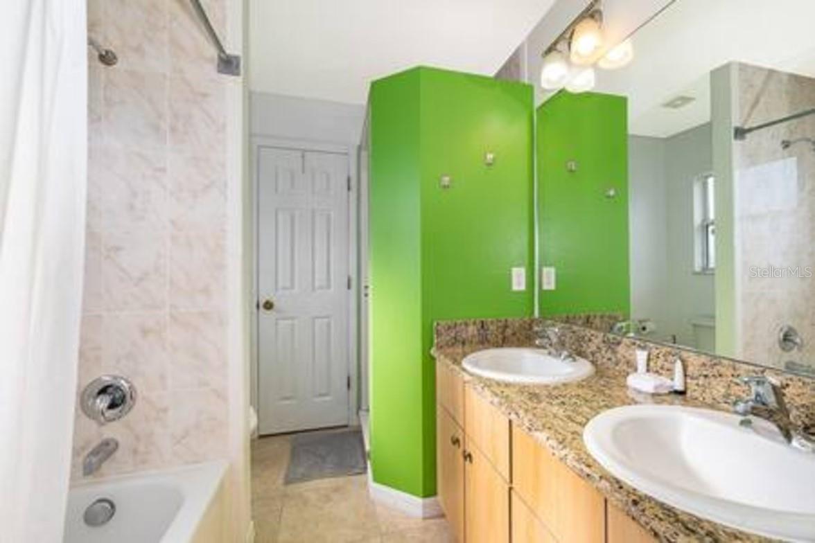CRYSTAL COVE RESORT - Residential