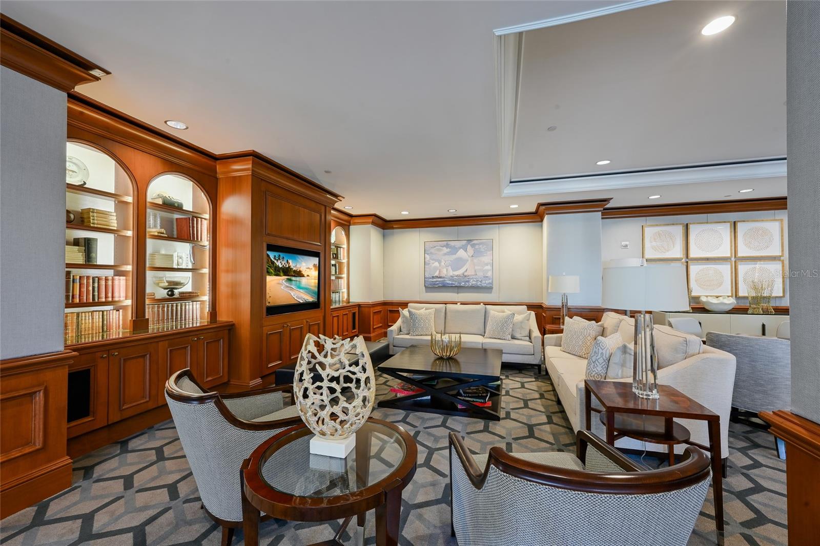 THE BEACH RESIDENCES - Residential