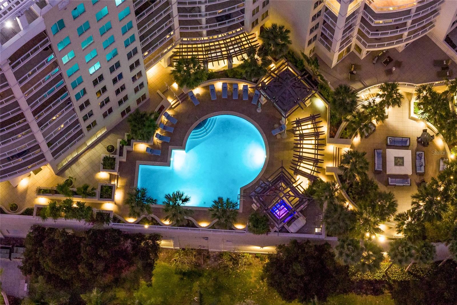 THE BEACH RESIDENCES - Residential