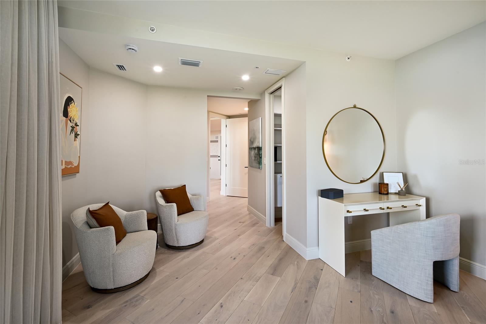 THE BEACH RESIDENCES - Residential
