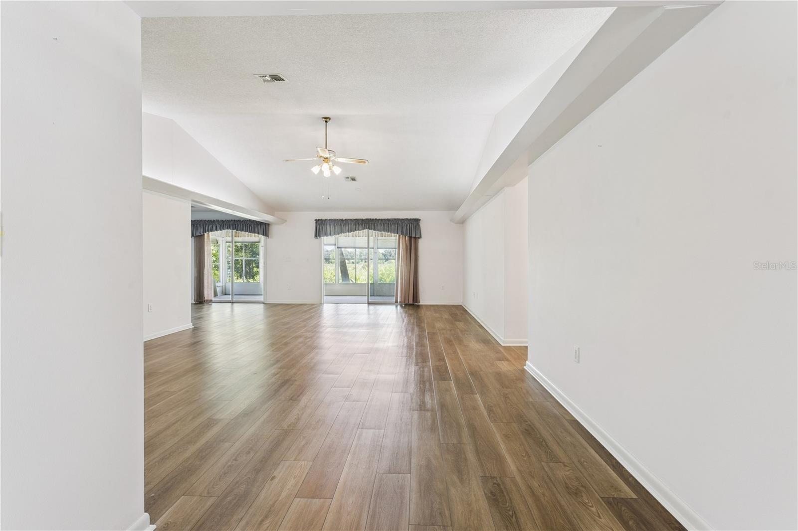 SCOTTISH HIGHLANDS CONDO PH B - Residential