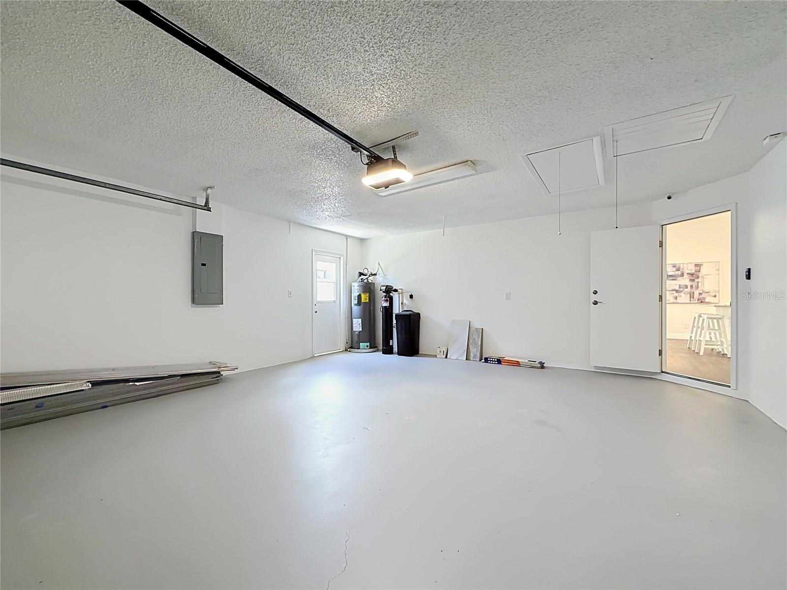 WYNWOODS LANDING - Residential