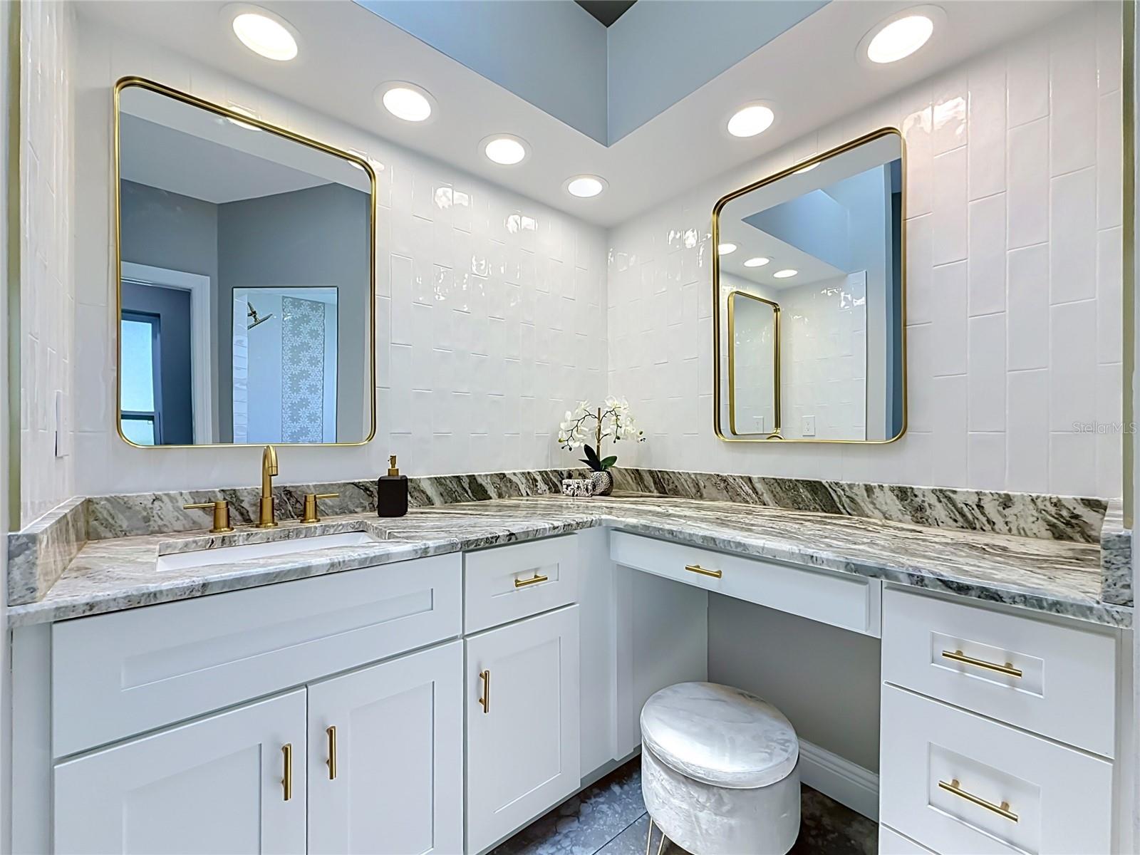 WYNWOODS LANDING - Residential