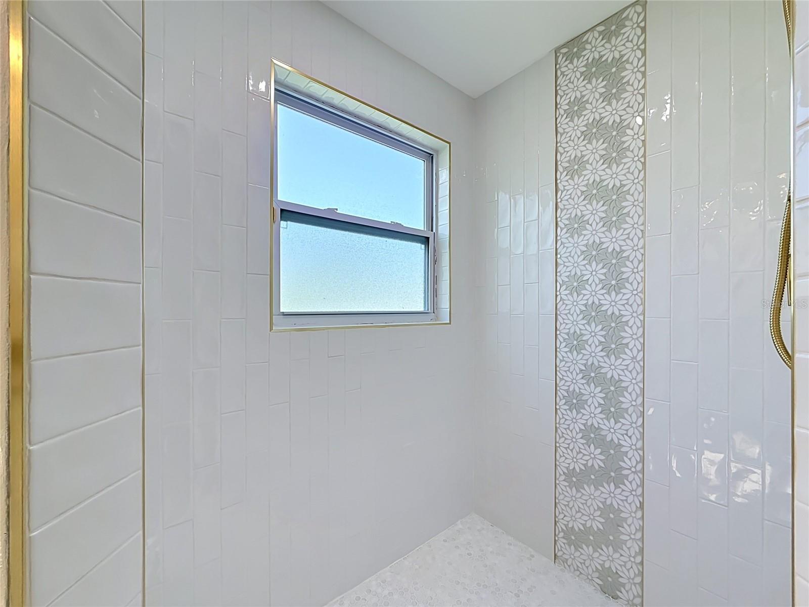 WYNWOODS LANDING - Residential