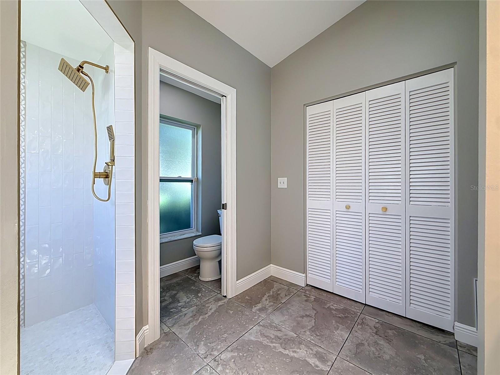 WYNWOODS LANDING - Residential