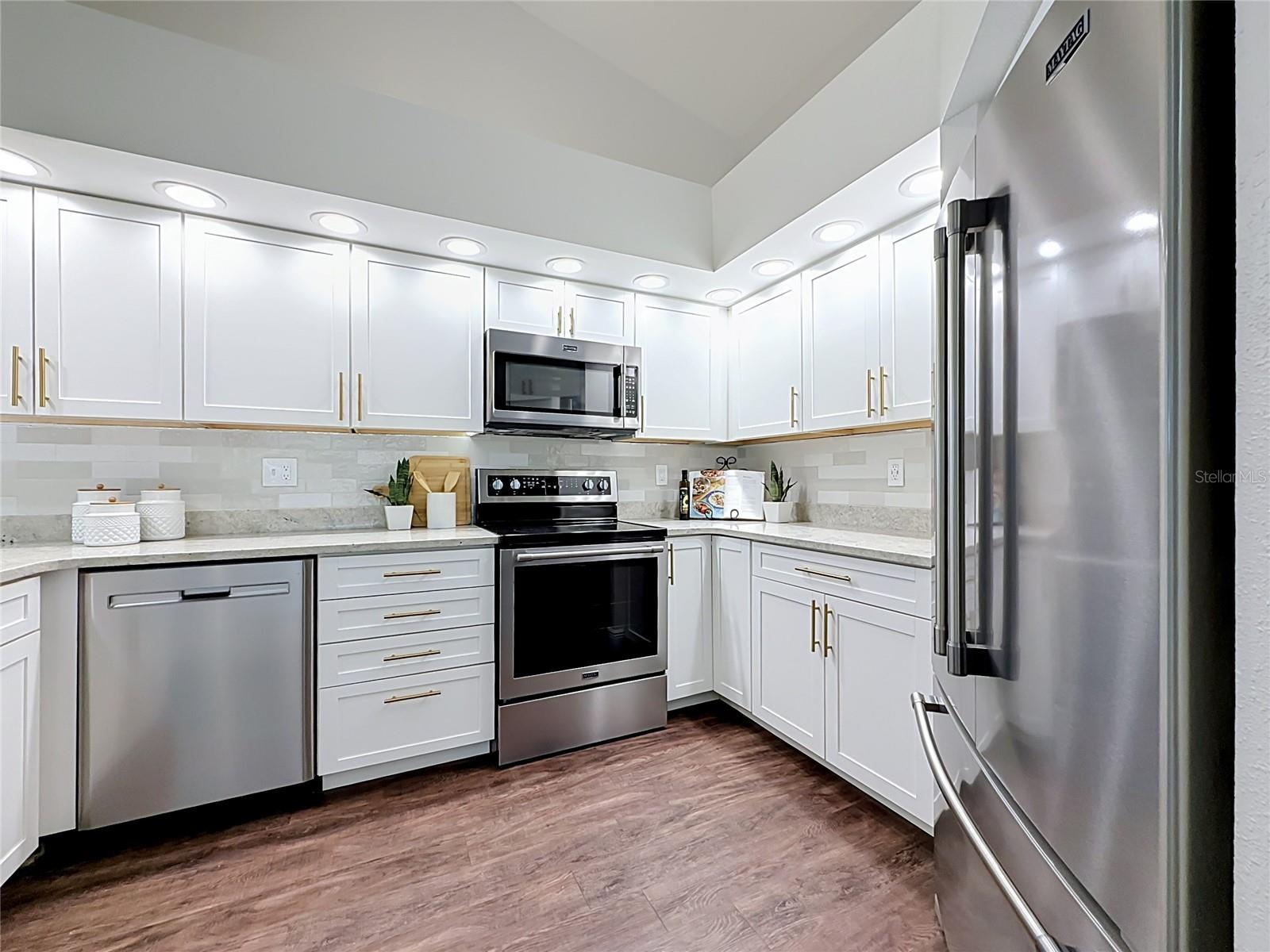 WYNWOODS LANDING - Residential