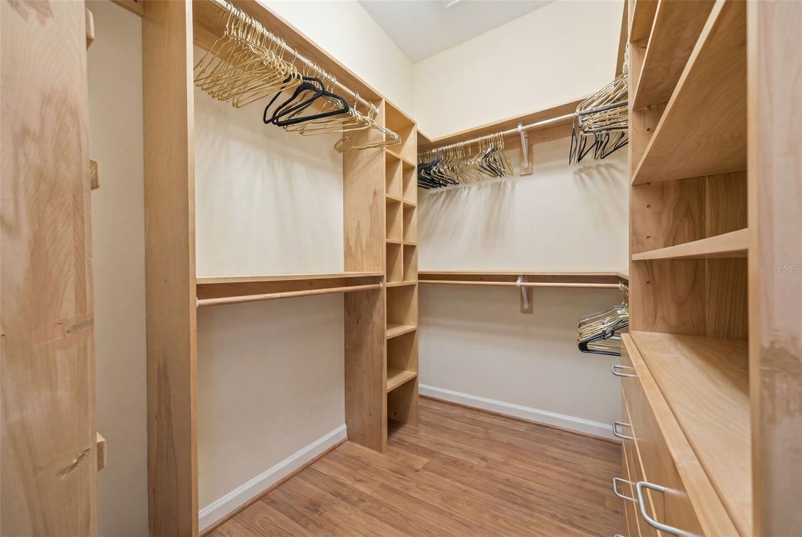 KEYSTONE MEADOW I - Residential