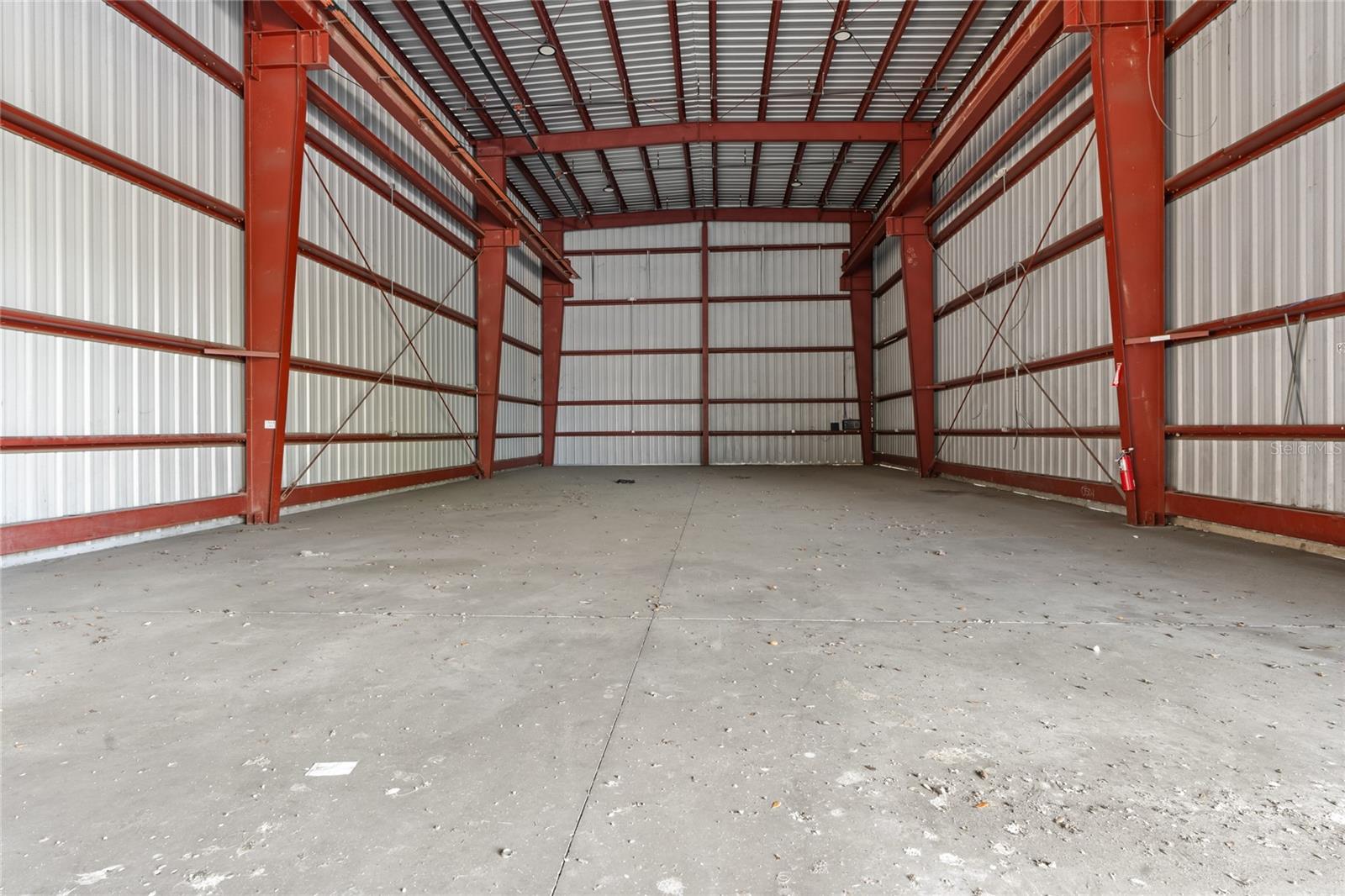 ALLREDS ADD - Commercial Lease