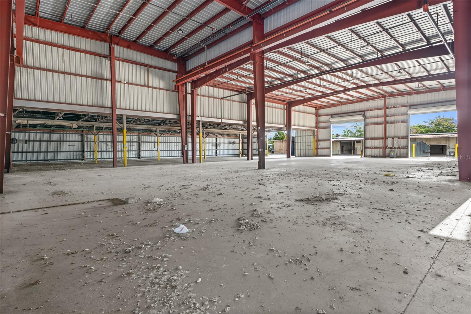 ALLREDS ADD - Commercial Lease