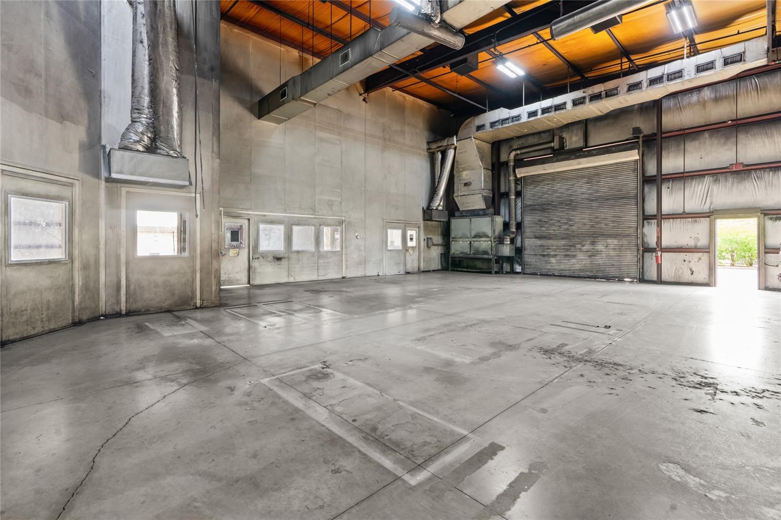 ALLREDS ADD - Commercial Lease
