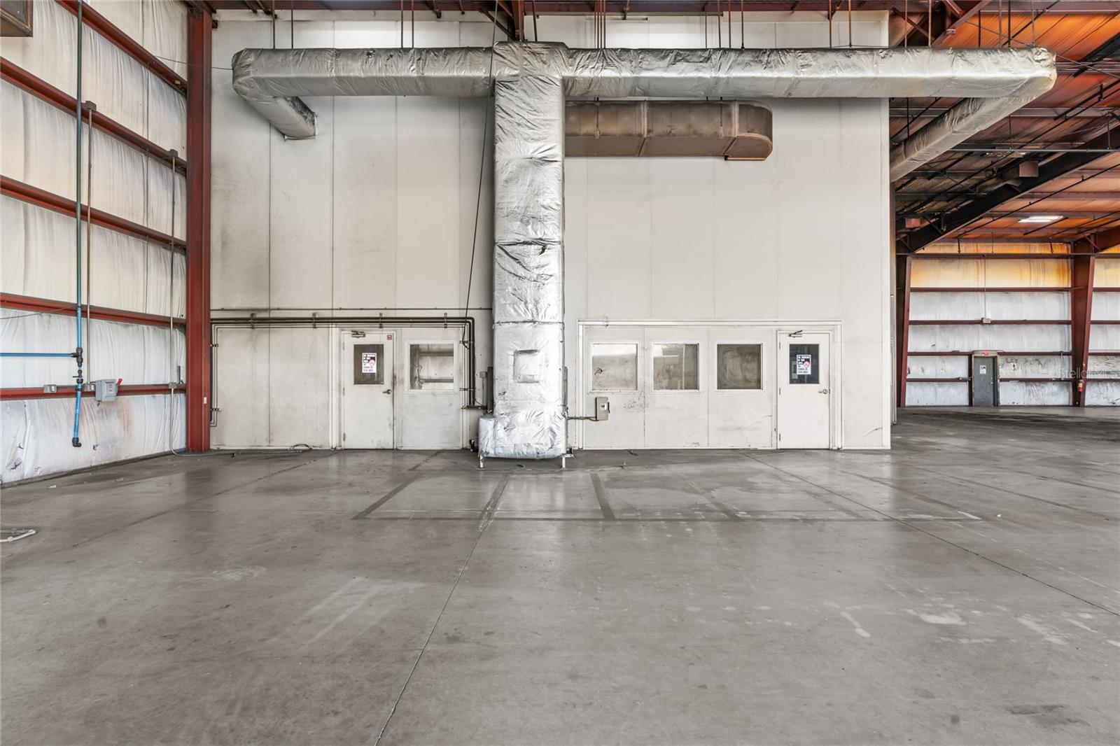 ALLREDS ADD - Commercial Lease