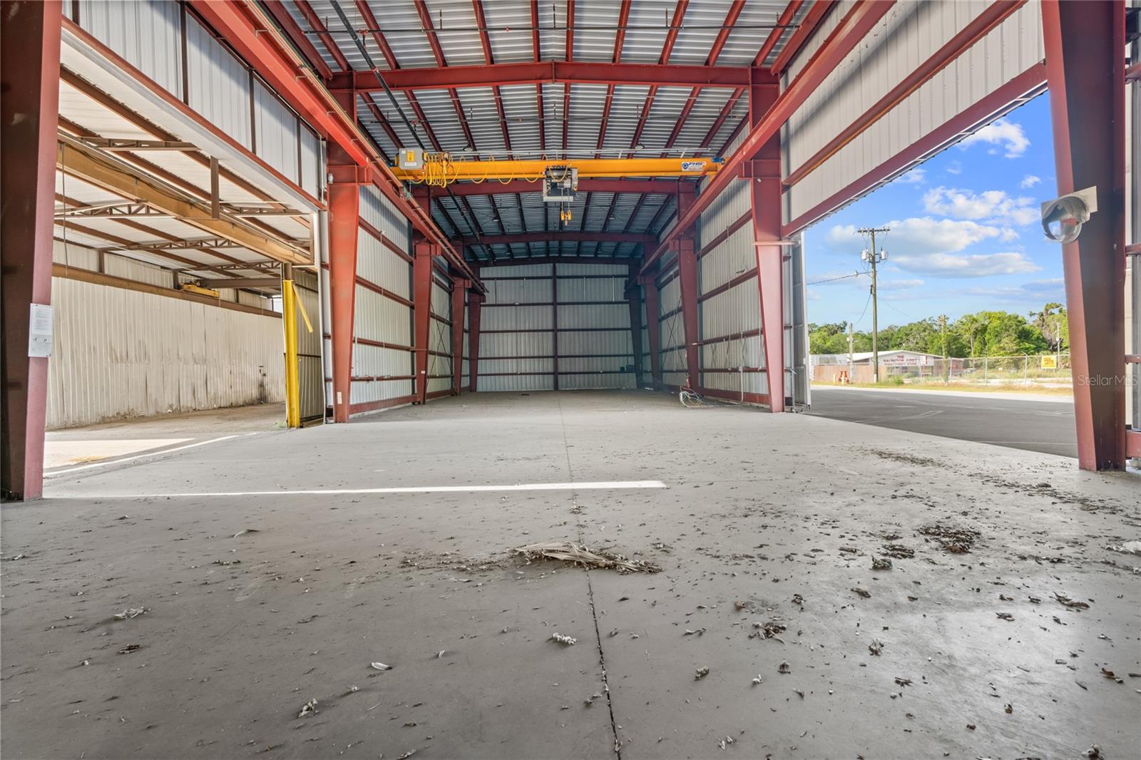 ALLREDS ADD - Commercial Lease