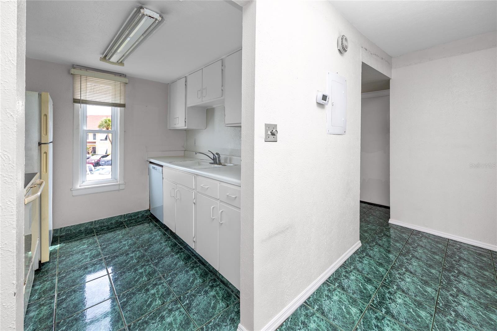 BERMUDA BAY BEACH CONDO - Residential