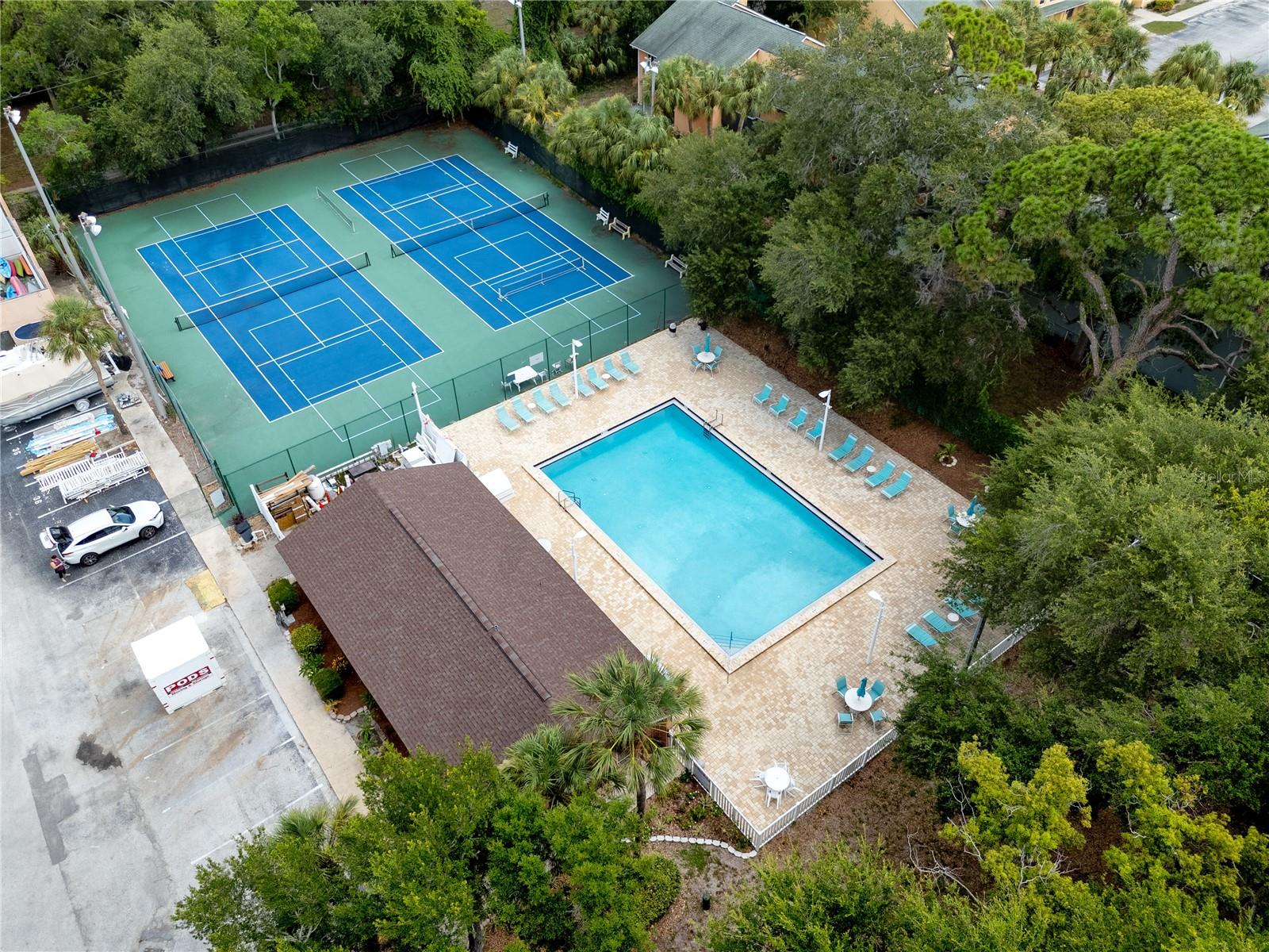 BERMUDA BAY BEACH CONDO - Residential