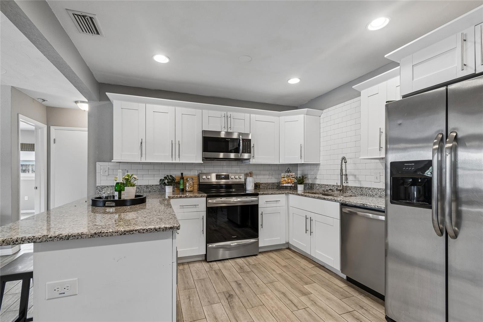 PINE GROVE ESTATES - Residential