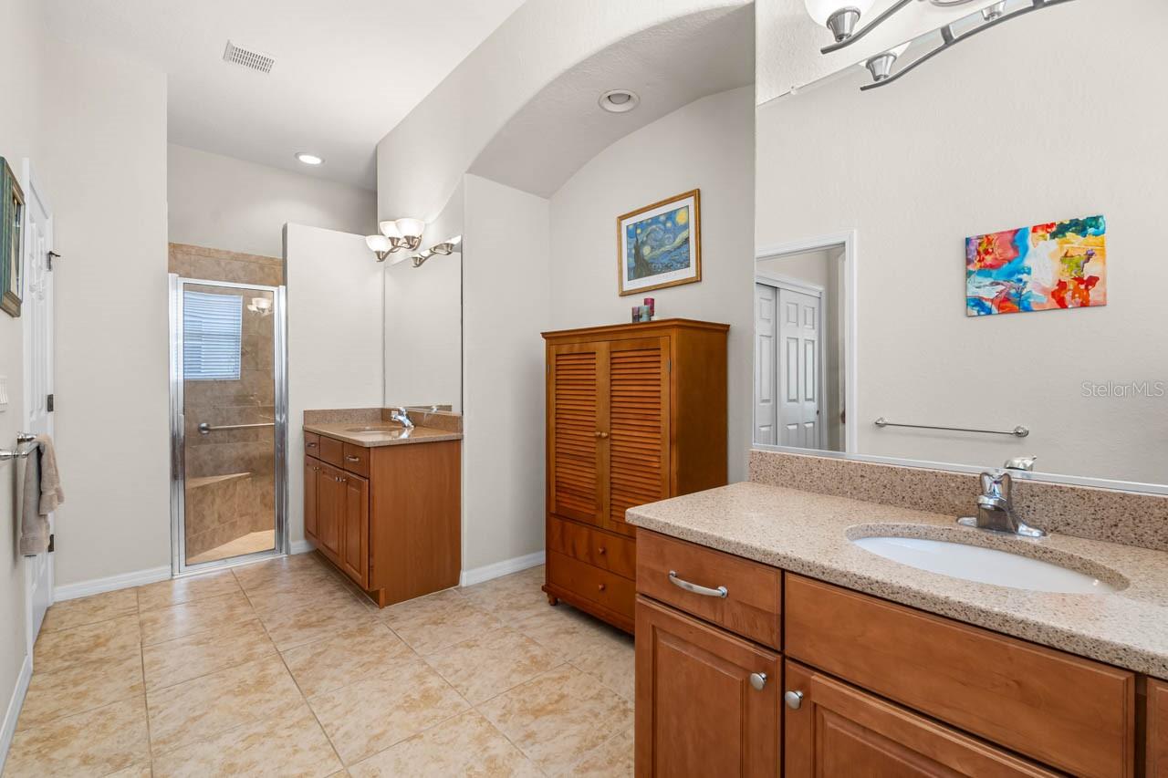 MAPLEWOOD CONDO - Residential