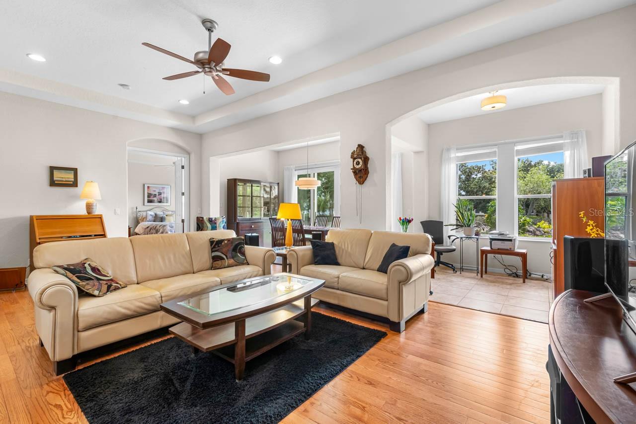 MAPLEWOOD CONDO - Residential