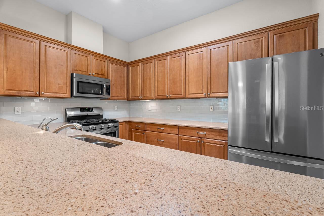 MAPLEWOOD CONDO - Residential