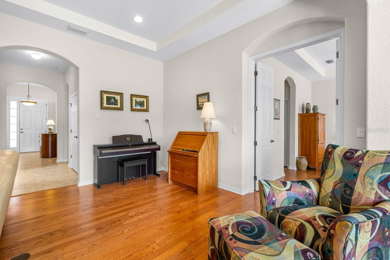 MAPLEWOOD CONDO - Residential